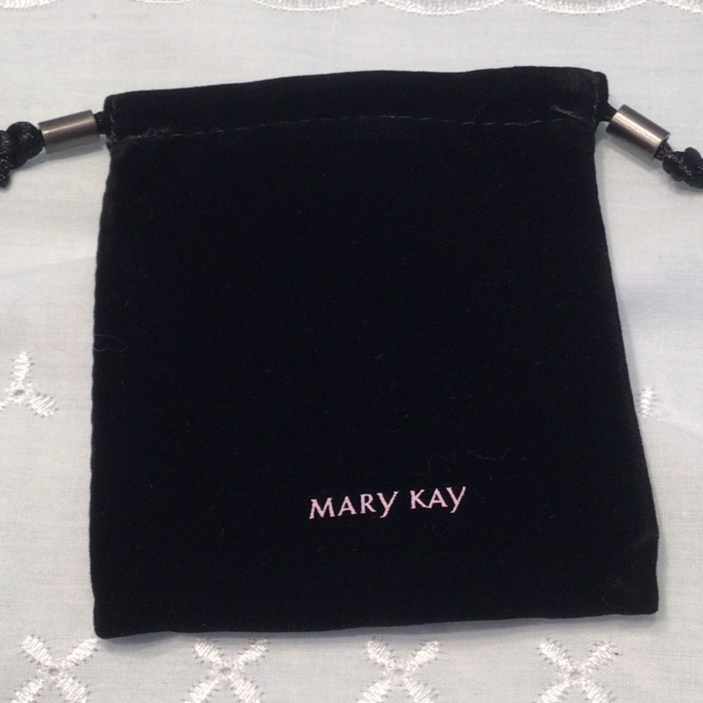 Mary Kay Evening Bag Black Velvet with Silver Chain - Picture 5 of 8
